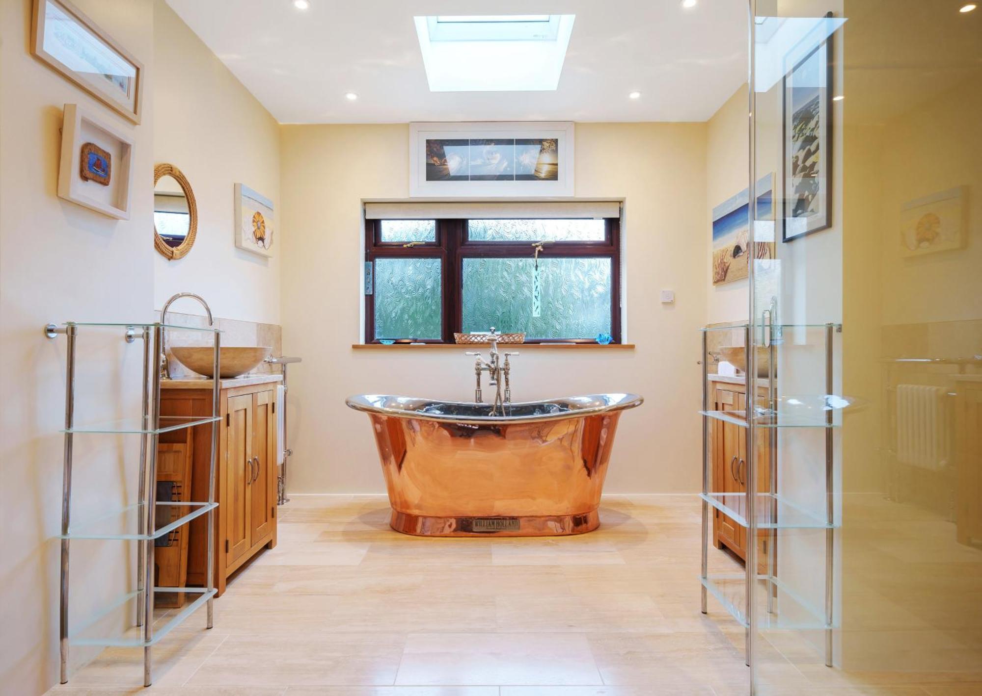 High Quality Detached House With Parking St. Ives Βίλα Εξωτερικό φωτογραφία